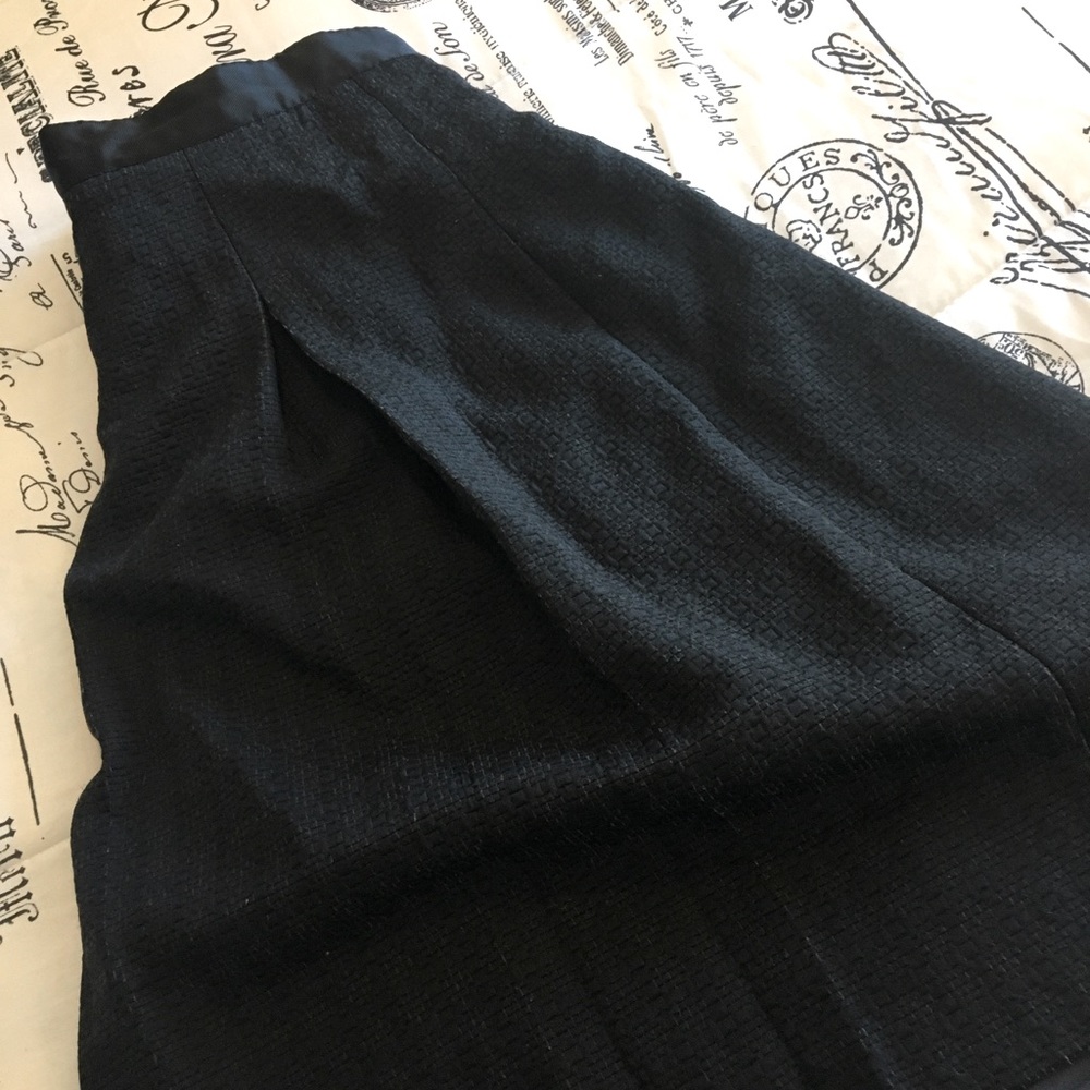 Black skirt